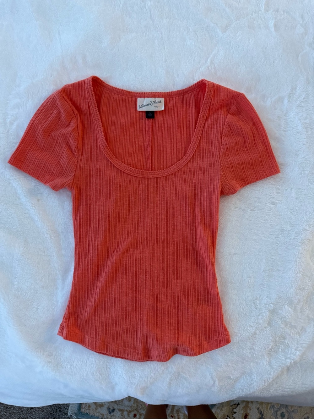 Universal Thread Scoop Neck Ribbed Tee in Coral